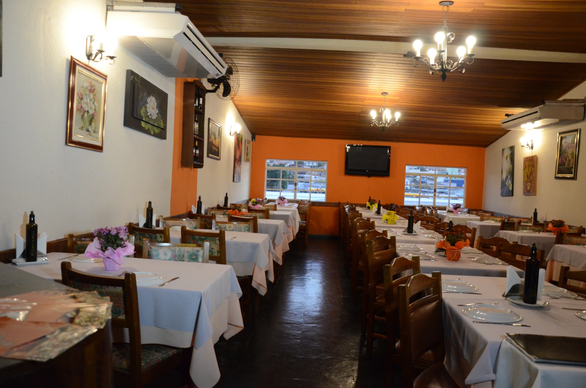 Salão da Pizzaria Jardins
